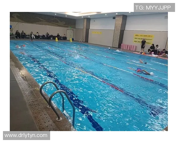 科学高效的游泳训练计划助力提高游泳技巧与体能水平全面提升